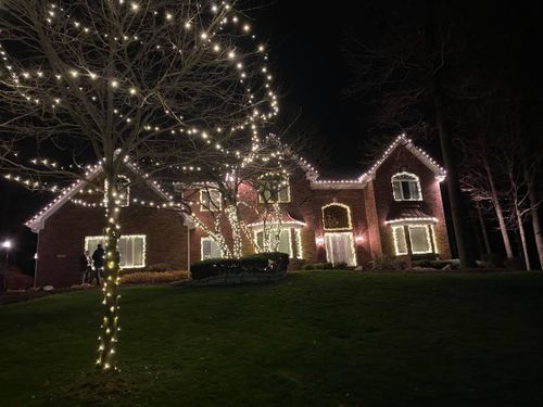 Light Installation for Christmas Light Installers in Indianapolis, IN
