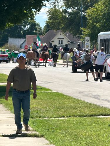  for FIRST CLASS GRASS LLC in Syracuse, IN