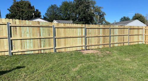 Fences for Illinois Fence & outdoor co. in Kewanee, Illinois