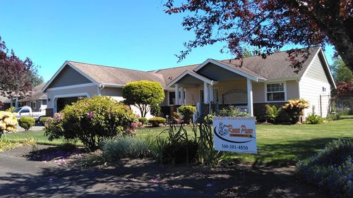 Roof Cleaning for Roose Paint & Restoration LLC  in Aberdeen, WA