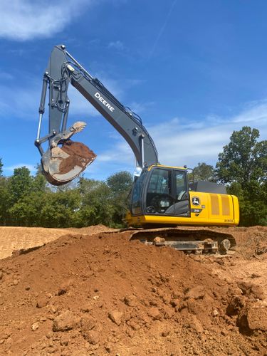 Excavation for J&G LandWorx LLC in Rutherfordton, NC