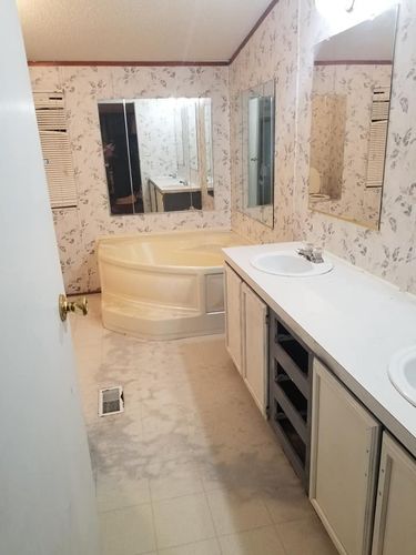 Bathroom Remodeling for Roger England Home Remodeling in Greenville, TX