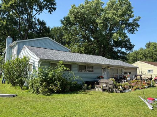 Roofing Installation for Rise Above Roofing in Stow, OH