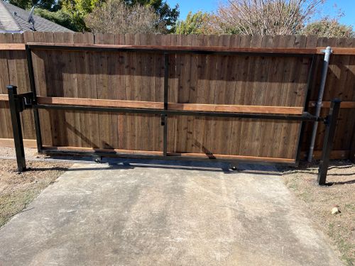 Fence Installation for JSL Woodworks and Contracting in Midlothian, TX