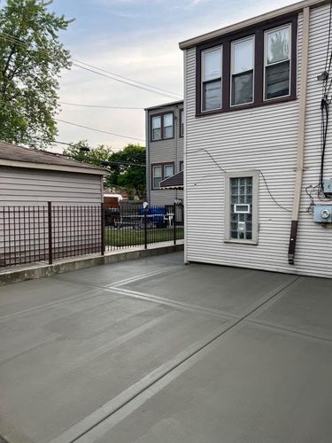 Patio Design & Installation for Luna Dynasty Concrete in Chicago, IL