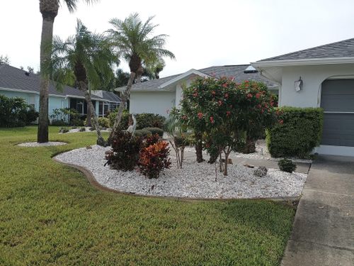 Flowerbed Installation and Maintenance for Unity Maintenance and More LLC in Englewood, FL