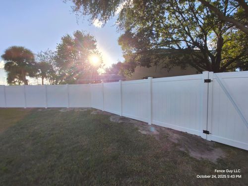 Vinyl Fence Installation for ASAP Fence & Gates - Central, FL in Leesburg, FL