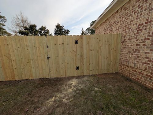 Wood Privacy for 4 In The Fire Fencing LLC in Darlington, SC