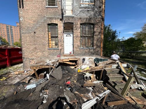Demolition and Junk Removal for R&R Residential LLC in Mount Prospect, IL
