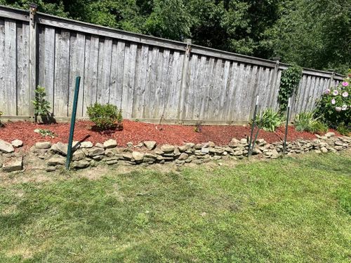 Lawn Maintenance for Lopez Landscaping & Snow Removal LLC in Conneaut, OH