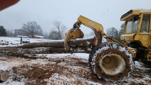 All Photos for 9 Oaks Tree Service and Excavation in Drakes Branch, VA