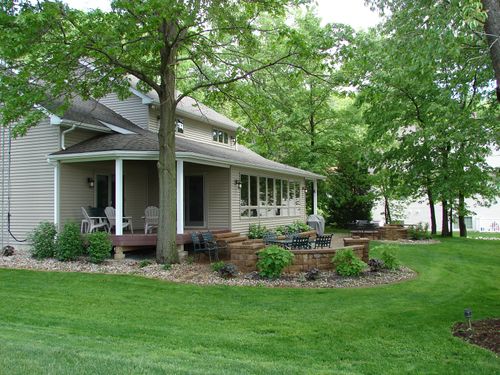Lawn Maintenance for Mayfield Landscaping in Staunton, IL