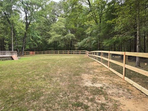  for Stewart Fencing in Mason, TN