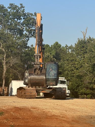 Commercial Excavation for Tyler Sand Gravel And Excavation in Ben Wheeler, TX