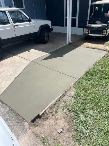 Concrete Slab Construction for Combat Concrete LLC in St. Petersburg, FL