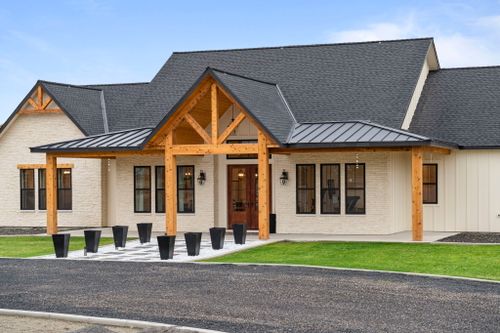 Custom Home Construction for Genuine Homes LLC in Franklin County, WA