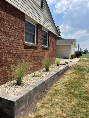 Aggregate & Metal Edge Installation for Higgins landscaping LLC in West Jefferson, OH