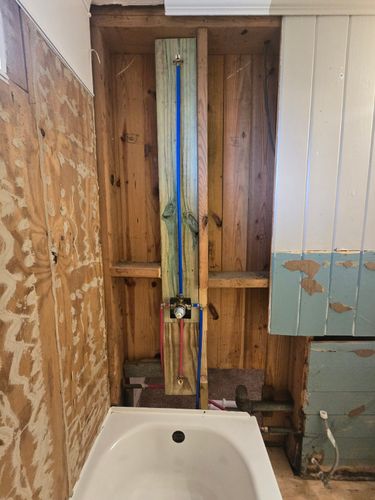 Minor Plumbing for T & R Grantham Enterprises in Crestview, FL