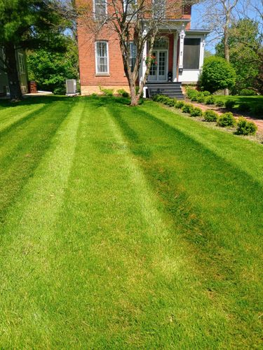 Lawn Care and Maintenance for R&M Lawn Control in Defiance, OH