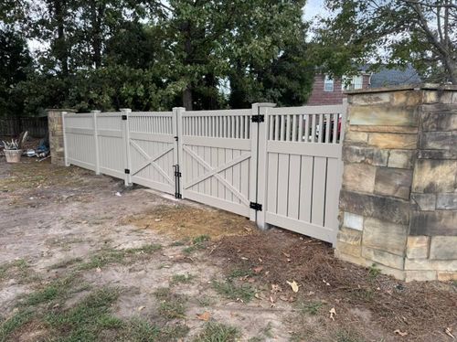 Wood Privacy for 4 In The Fire Fencing LLC in Darlington, SC