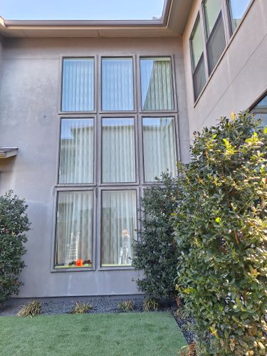Window Cleaning for Connected Exterior Cleaning in Dallas, TX