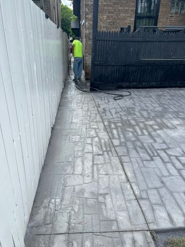 Sidewalk Installation for Luna Dynasty Concrete in Chicago, IL