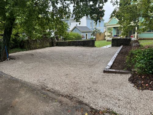 Gravel Services for DIRT PLUS LLC in Bowling Green, KY