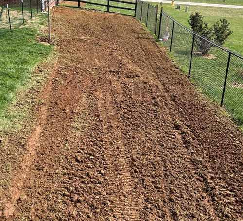 Excavation & Grading for DIRT PLUS LLC in Bowling Green, KY