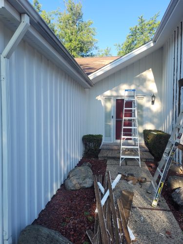 Vinyl siding,windows and gutters  for Go-at Remodeling & Painting in Northbrook,  IL