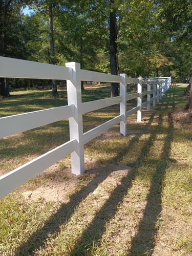  for JR Fences in Lindale, TX