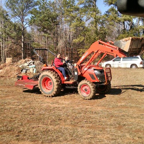 Lawn Care for Jimmy's Tractor & Landscaping Service LLC in Abbeville, South Carolina