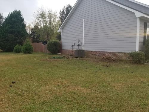 Lawn Care for South Montanez Lawn Care in Fayetteville, NC