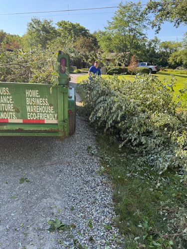  for Blue Eagle Junk Removal in Oakland County, MI