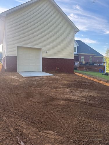 Excavation & Grading for DIRT PLUS LLC in Bowling Green, KY