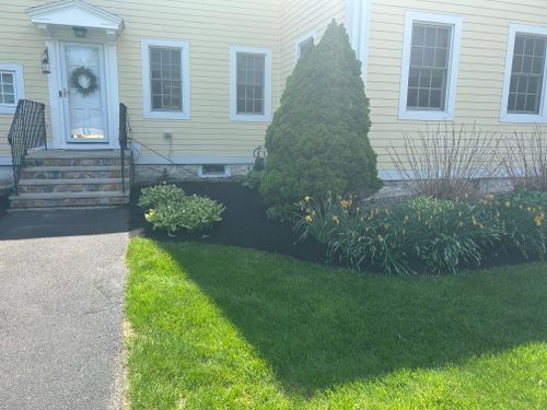 Mulch Installation for CM & Sons Landscaping LLC in Benton, ME