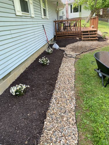 Mulch Installation for Ashton Landscaping Co. in Springfield, Illinois