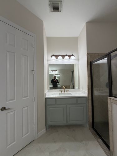 Bathroom Remodeling for MOCO Paint and Remodeling in Spring, TX