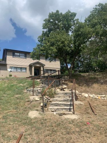  for Leal's Welding & Construction LLC in Granbury, TX