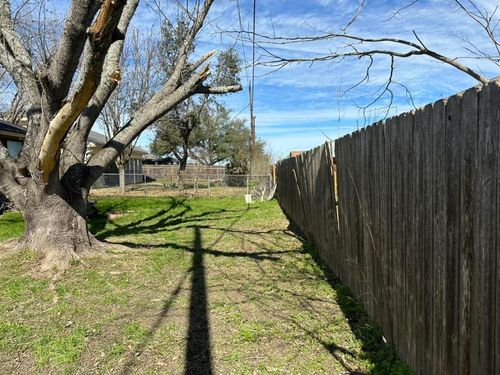 Mowing for Allen Lawn Care in Taylor, Texas