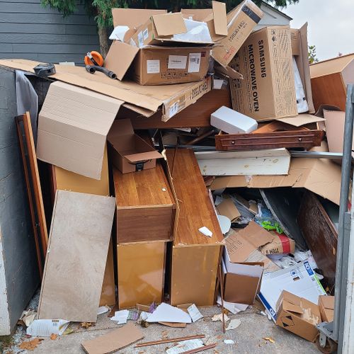 Bulk Pickup for Major Men Junk Removal in Columbus, OH