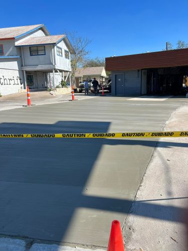 Concrete Driveway Installation for Limon Pro Concrete in Manor, TX