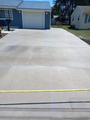 Concrete Walkways for MAG Concrete in La Rue, OH