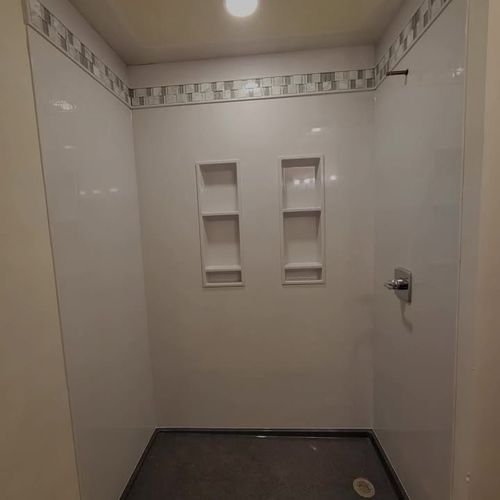 Custom Showers for DLN Home Remodeling in Peru, IL