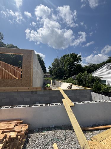  for Paramount Construction in Lexington, KY