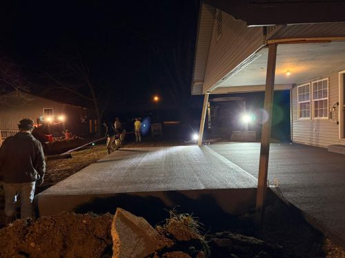 Porches, Patios, & Firepits for Whitfield Concrete Construction in Solsberry, IN