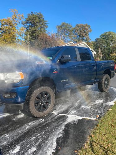 Deluxe Wash for Wash Me Work LLC in Spotsylvania, VA