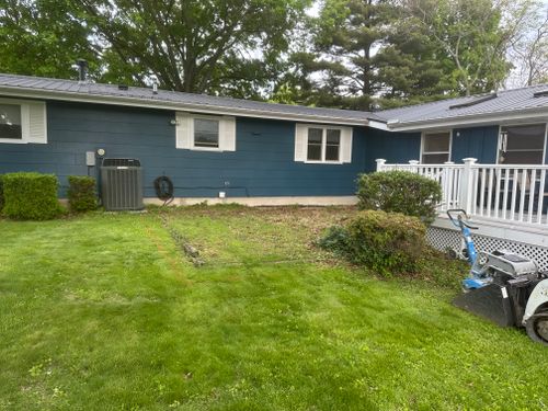 Lawn Maintenance for Mayfield Landscaping in Staunton, IL