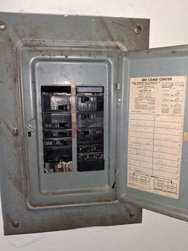  for Flash Gordon Electric LLC in Hope Mills, NC