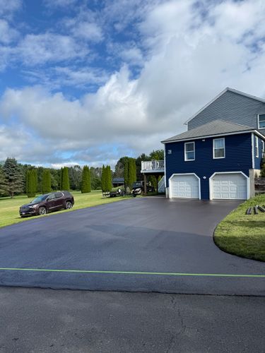 Residential Sealcoating for Supreme Sealcoating in Westminster, MA