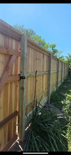 Fencing for J and R Co. in San Antonio,  TX